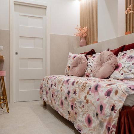 Bed and Breakfast Palazzo Nicolaus Del Lungomare Bari Exteriér fotografie