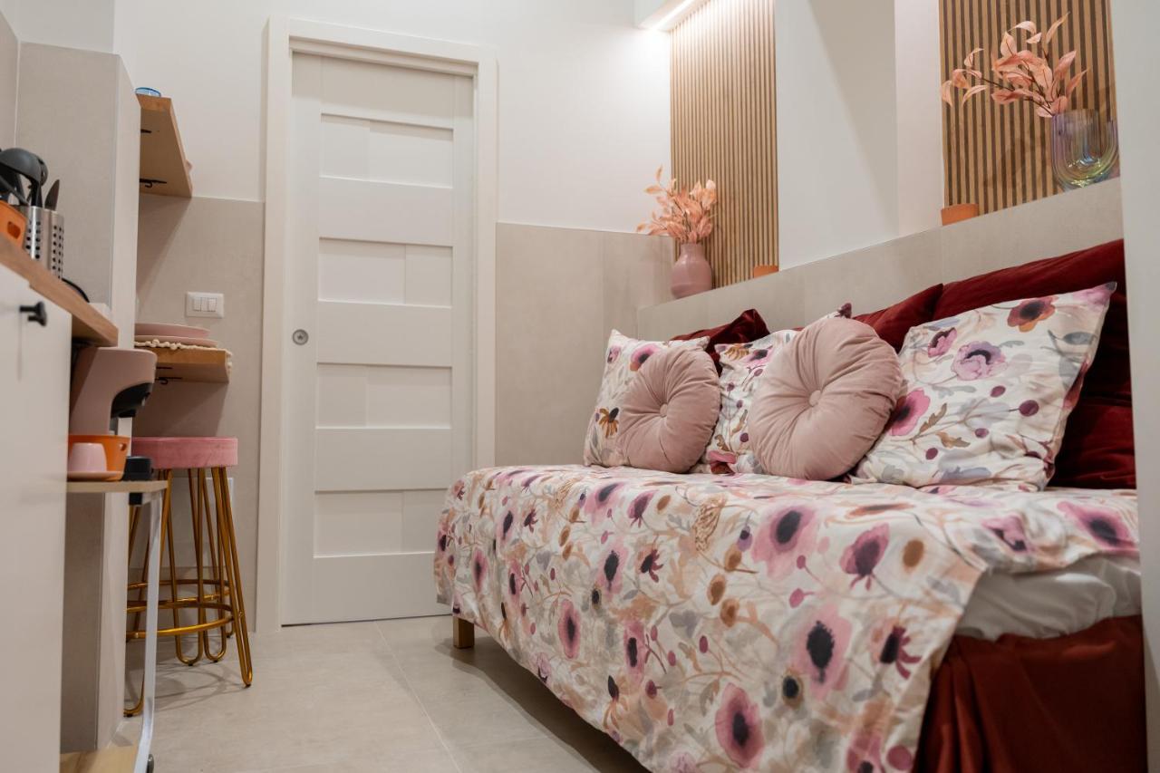 Bed and Breakfast Palazzo Nicolaus Del Lungomare Bari Exteriér fotografie