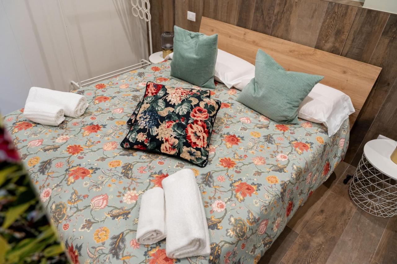 Bed and Breakfast Palazzo Nicolaus Del Lungomare Bari Exteriér fotografie